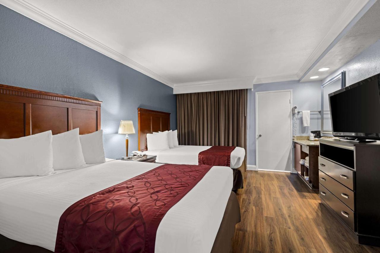 Best Western Moreno Hotel & Suites Lembah Moreno Luaran gambar
