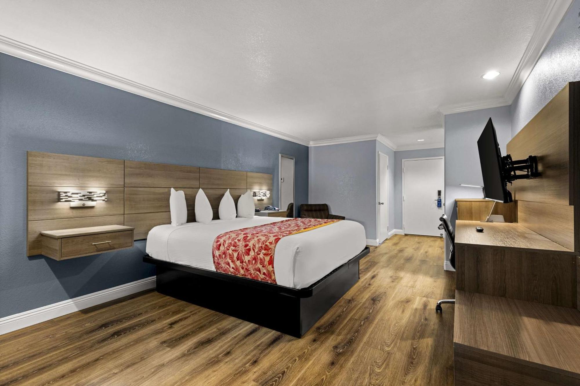 Best Western Moreno Hotel & Suites Lembah Moreno Luaran gambar