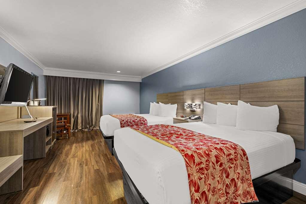 Best Western Moreno Hotel & Suites Lembah Moreno Bilik gambar