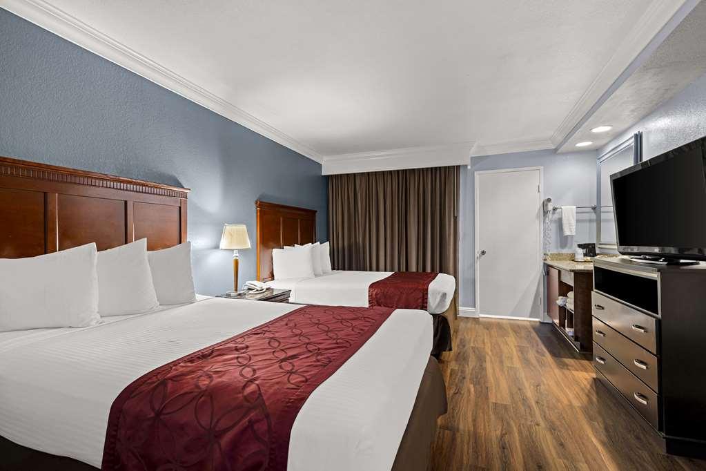 Best Western Moreno Hotel & Suites Lembah Moreno Bilik gambar