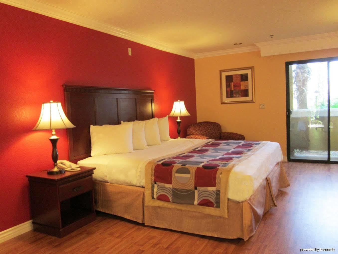 Best Western Moreno Hotel & Suites Lembah Moreno Bilik gambar